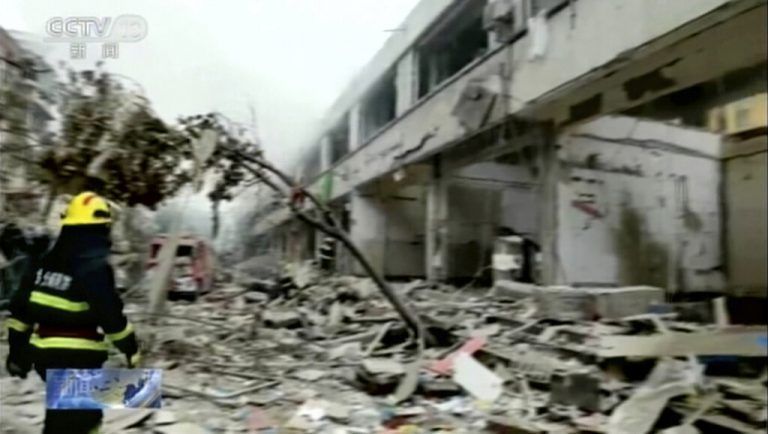 Von der Markthalle blieb ein Trümmerfeld übrig (Bild aus CCTV-Video). AP