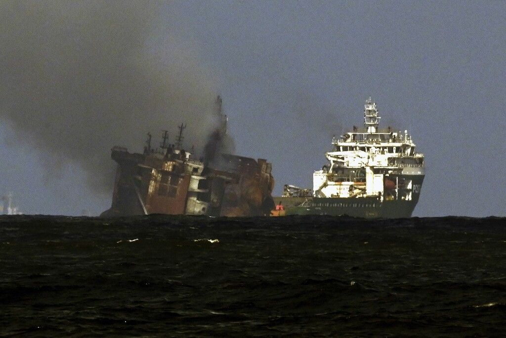 Schwere See behindert Rettungsarbeiten