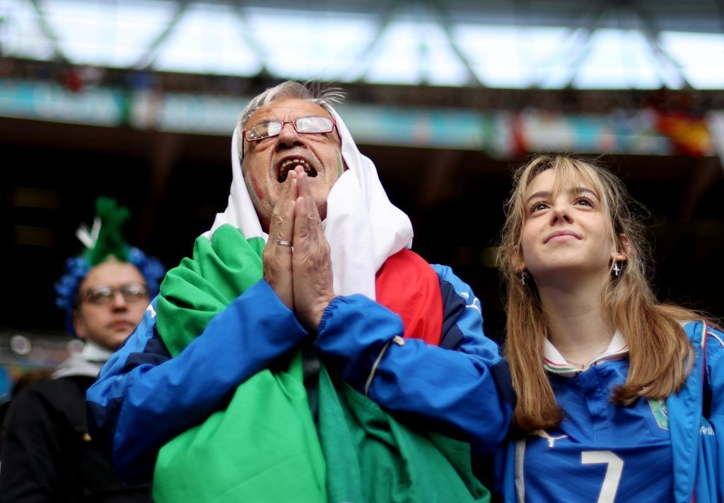 Italien nach Elfmeterkrimi gegen Spanien erster Finalist