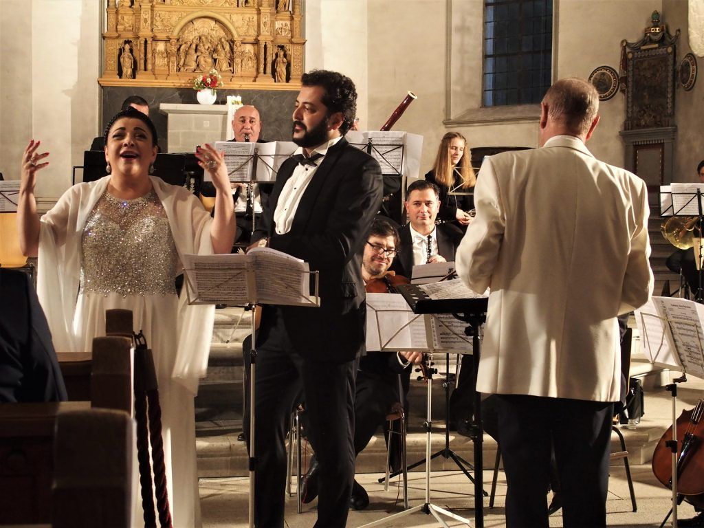 Mussorgskij in der weiträumigen Akustik einer Kirche