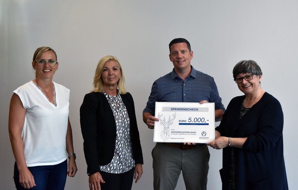 Symbolischer Spendeneuro auf 5000 vermehrt