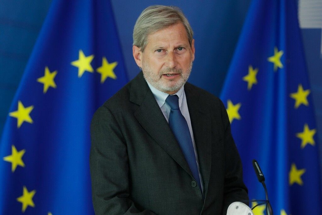 Politik in Kürze