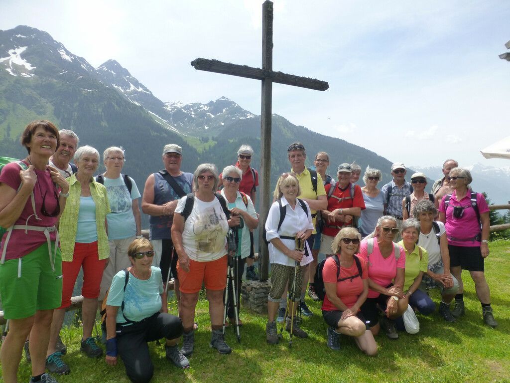 Eingesendet. Vereinsnachrichten aus dem Bezirk
