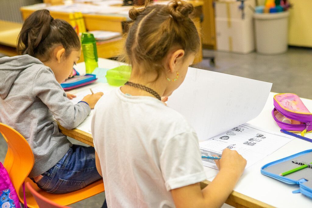 Ministerium ordnet Lehrersuche an