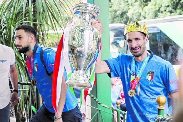 "König" Chiellini hält Hof