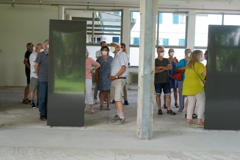 Präsentation der Stelen in der Alten Stickerei in Fußach.