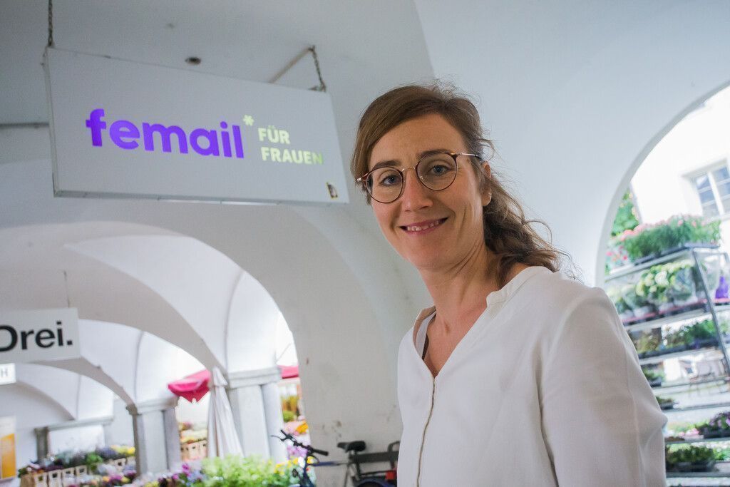 Femail-Chefin Sarah Bard über die Notwendigkeit des Weltfrauentages. »A7