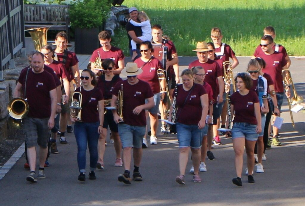 Hohenweiler Maiblasen wieder im Hochsommer