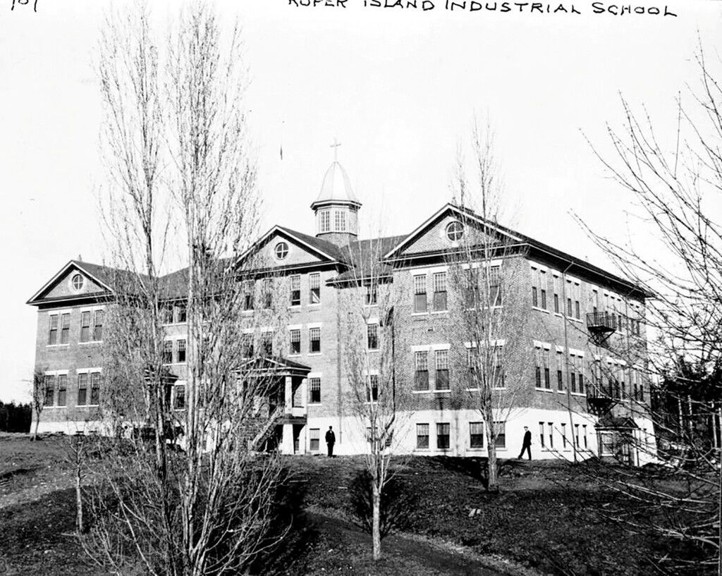 160 weitere Gräber bei Ex-Schule für Indigene in Kanada gefunden