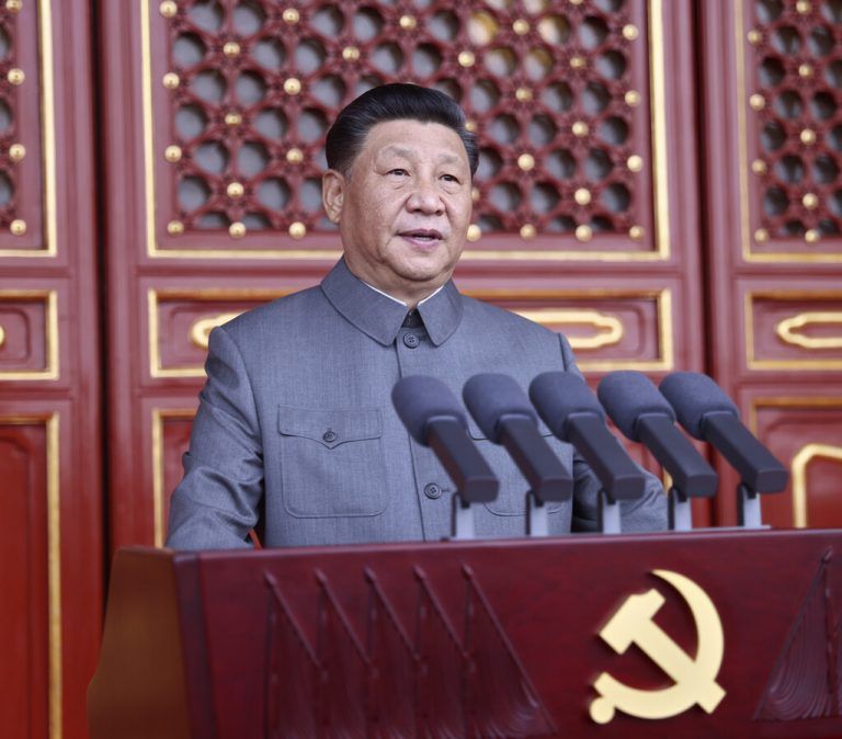Xi sprach vor 70.000 geladenen Teilnehmern in Peking. AP