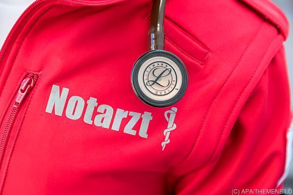 Wiener bei Sturz in Glastisch in Bad Ischl tödlich verletzt
