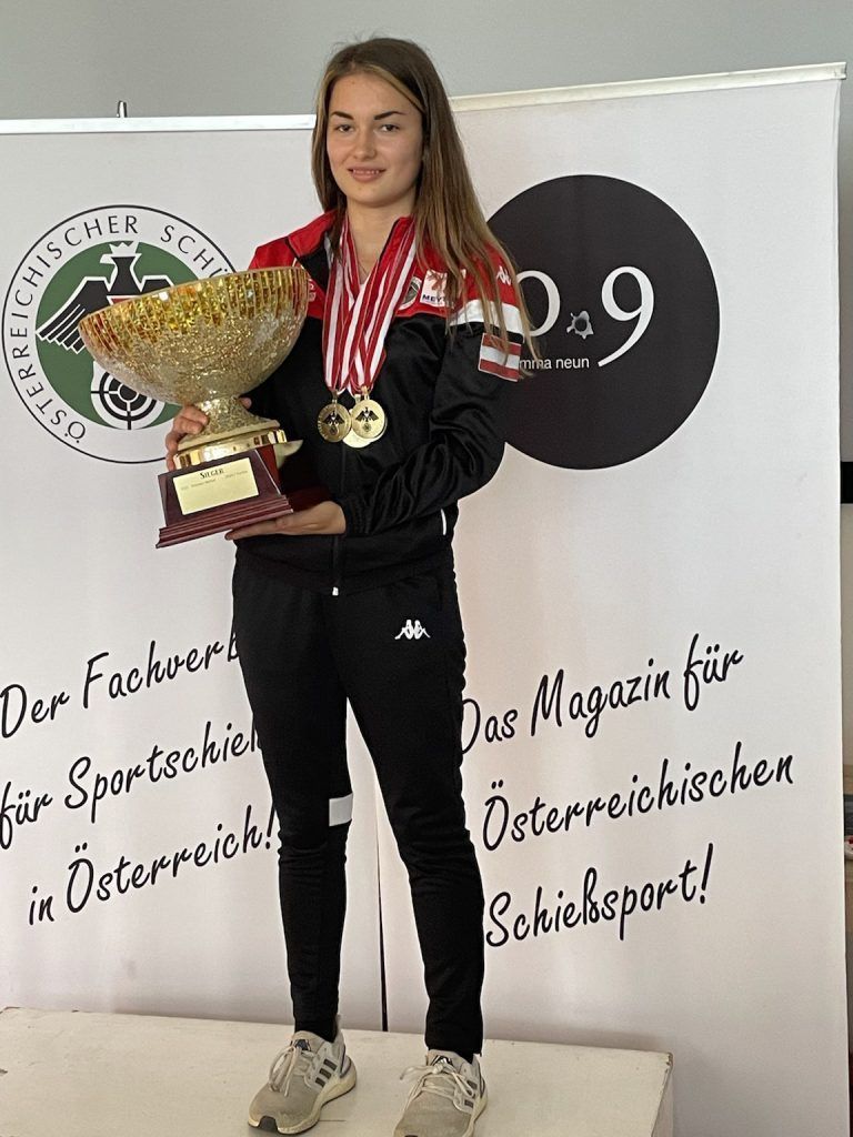 Sheileen Waibel holte vier Einzelsiege und verteidigte den Wanderpokal