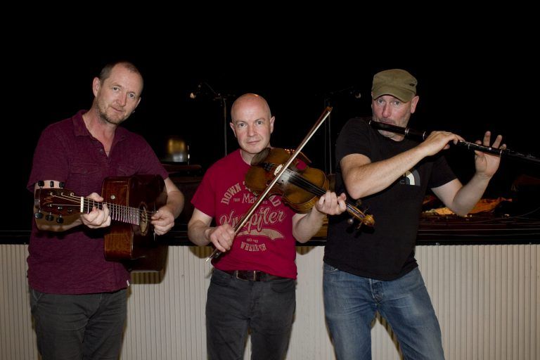 John Doyle, John McCusker und Michael McGoldrick eröffneten den Sounding-Island-Reigen. Franc