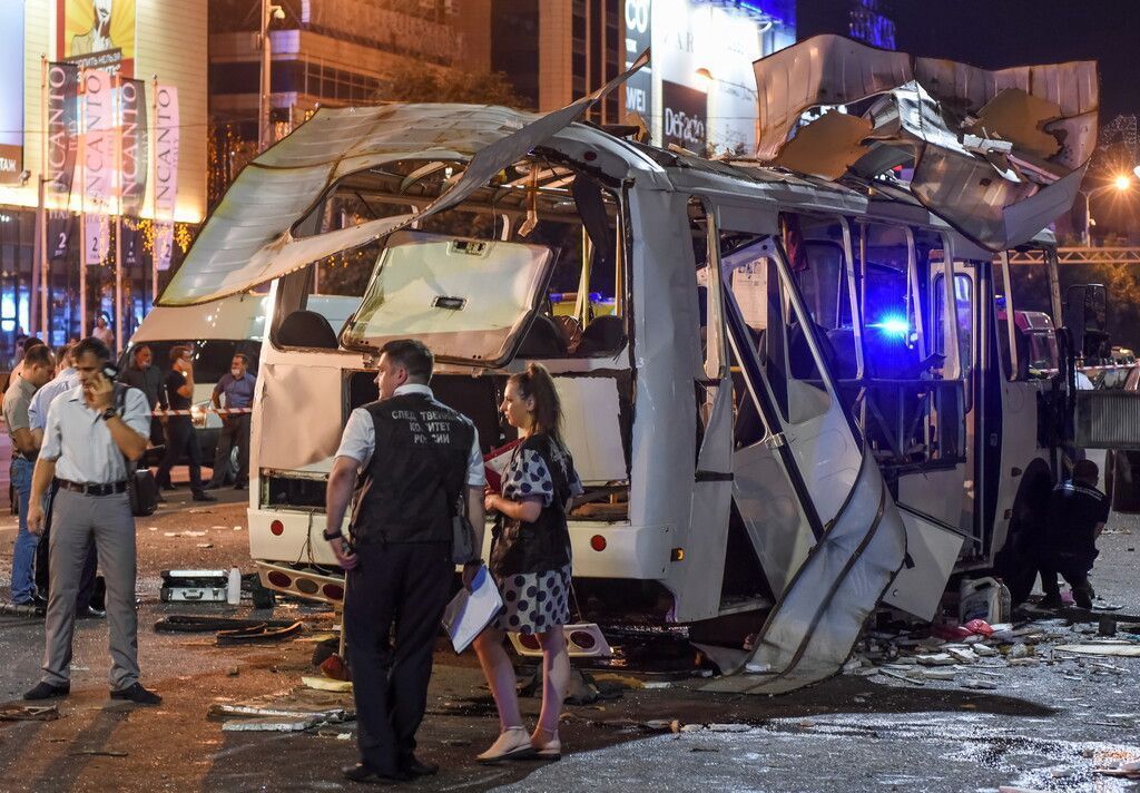 Stadtbus explodiert: Zwei Todesopfer