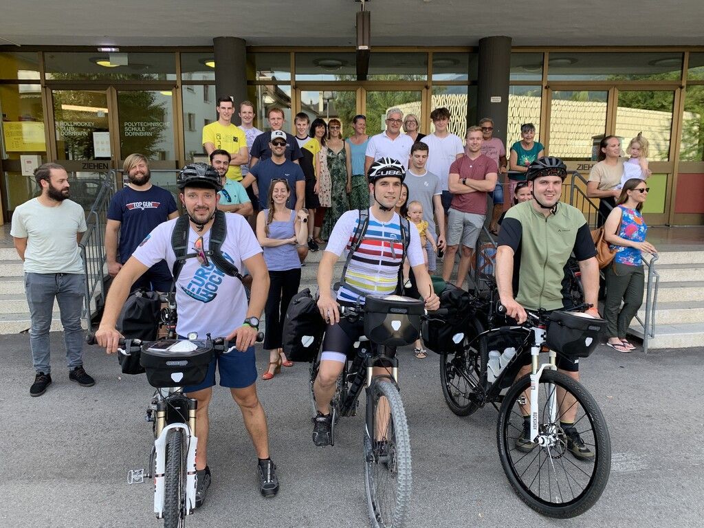 Per Fahrrad zurück in die Heimat