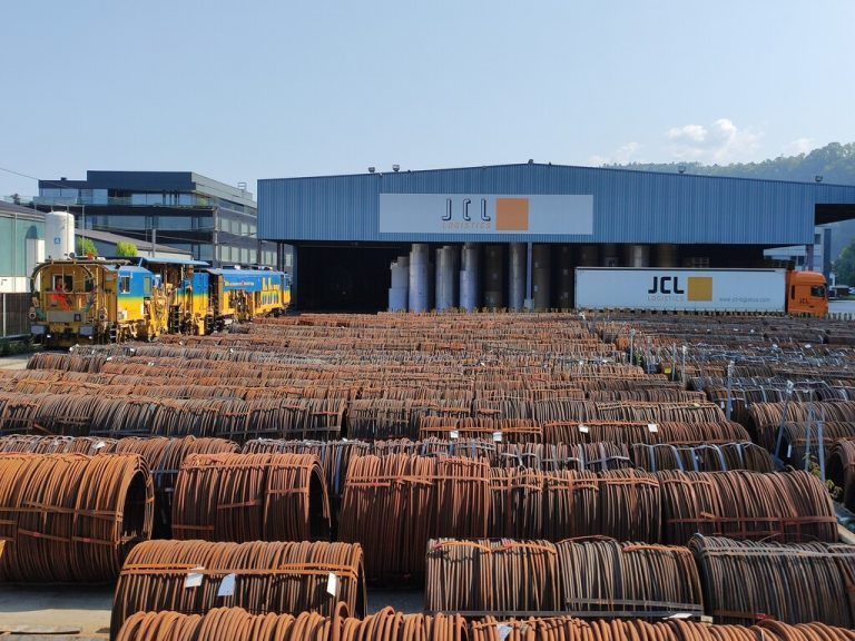 Der Feldkircher Terminal von JCL ist an das Bahnnetz angeschlossen. FA