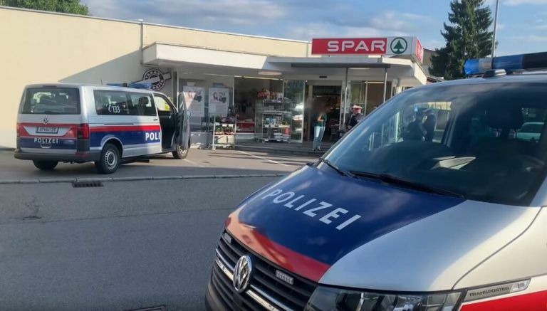 Überfall auf Supermarkt in Bregenzer Landstraße. »A10