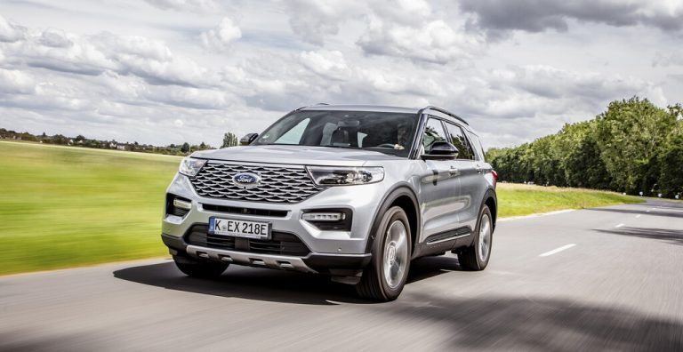 Ford Explorer: für europäische Begriffe eine schiere Größe mit schierer Antriebskraft – inklusive limousinengerechtem Komfort in allen drei Sitzreihen.