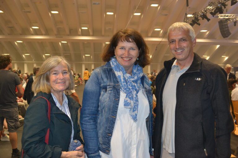 Wiltrud Zudrell (l.) sowie Elke und Hannes Kager.