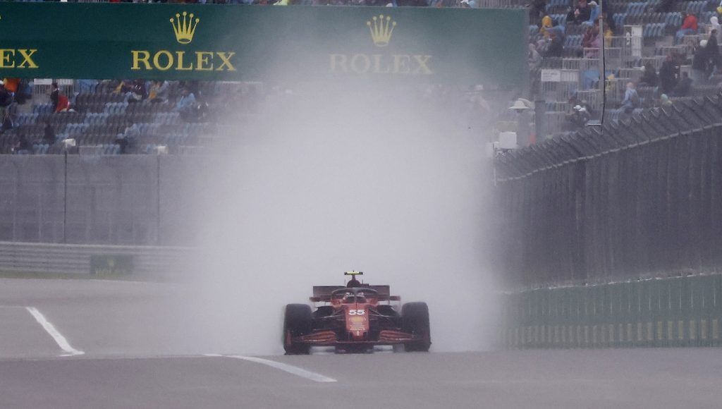 Heftiger Regen stoppt Formel-1-Training in Sotschi