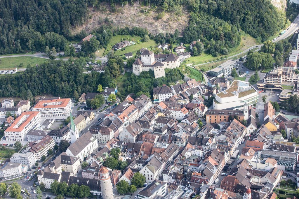 Bund stopft Finanzlöcher