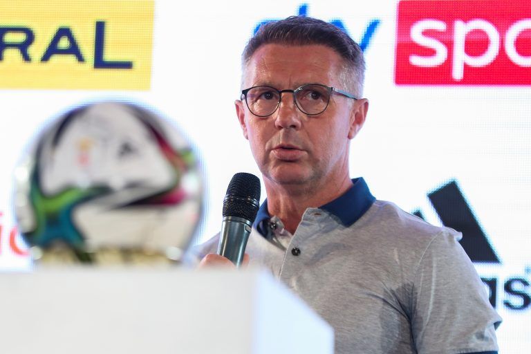 Damir Canadi nutzte das Pressegespräch für eine längere Rede. <span class="copyright">GEPA</span>