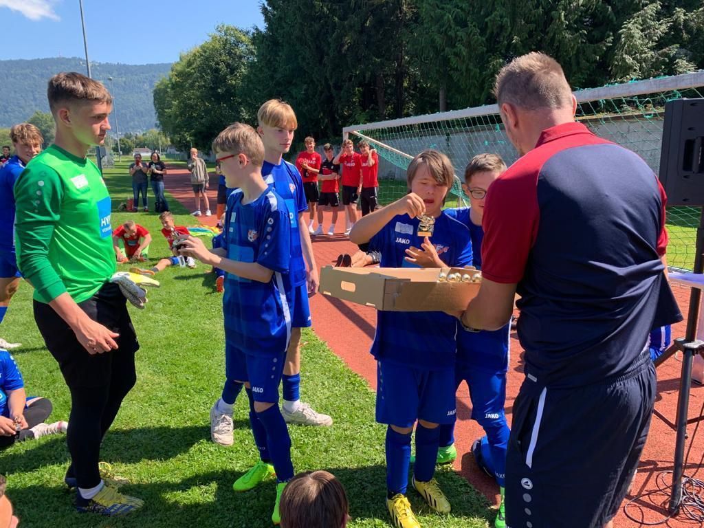 Ein besonderer Tag für Akademie- und Special-Needs-Team-Spieler