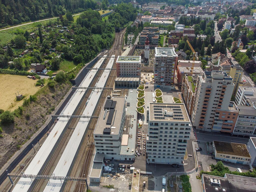 Einst und Jetzt. Feldkircher Bahnhof