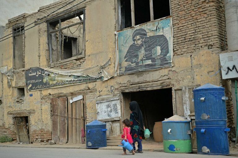 Der Krieg hinterließ seine Spuren (im Bild Kabul) - von Zerstörung bis zur Hungersnot. Frauen werden von den Taliban wieder an den Rand gedrängt.AFP
