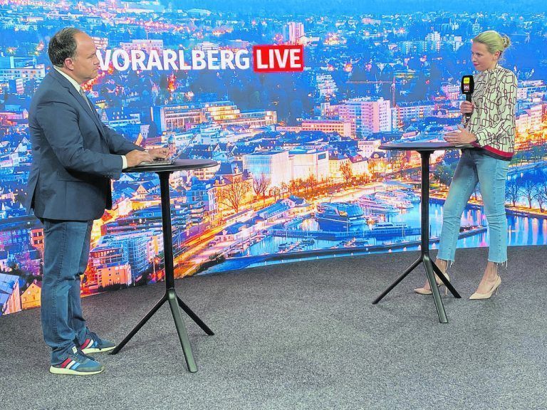 „Die Jugend muss zu konservativen Werten zurückfinden“, sagt Nena Schink, die bei VN-Chefredakteur Gerold Riedmann zu Gast in der Sendung „Vorarlberg Live“ war.