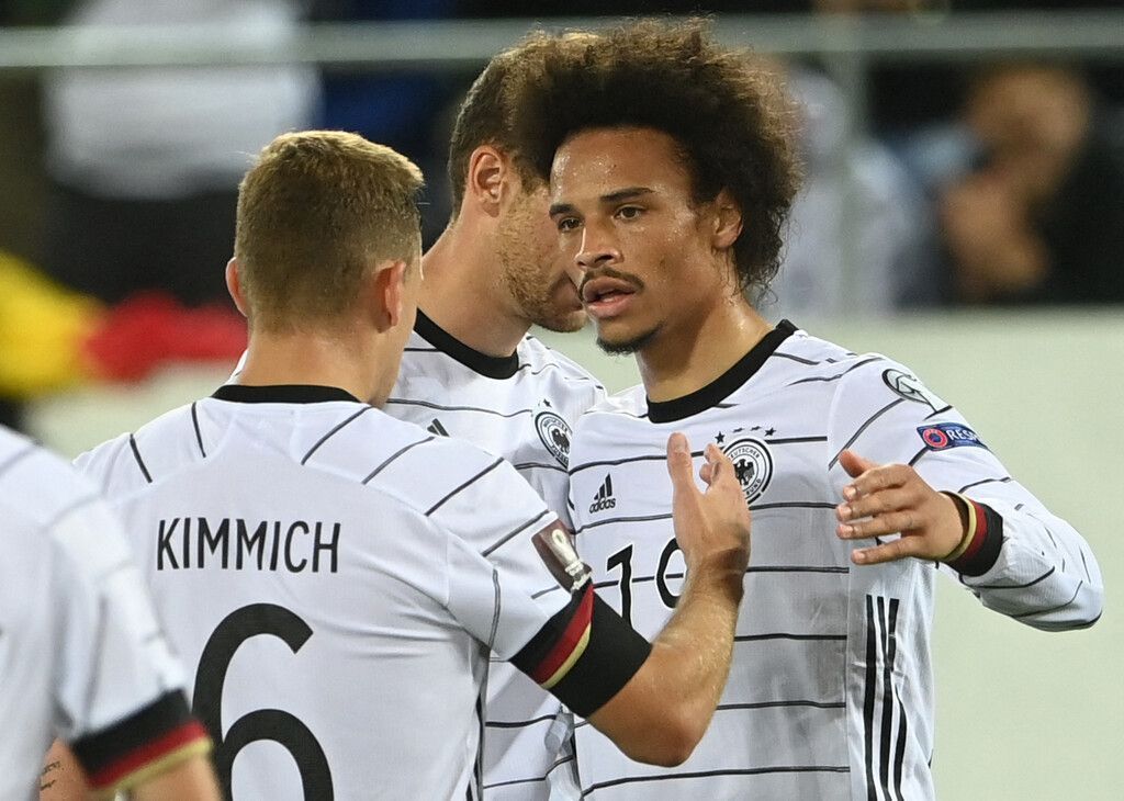 Deutschland siegt bei Debüt von Hansi Flick