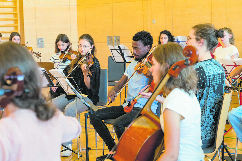 Musik, die Jugend und Länder vereint