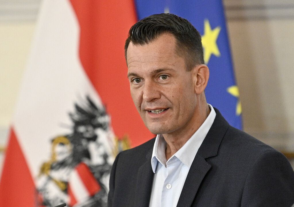 Gespräche über 3G-Regel in der Arbeit auf Sozialpartnerebene