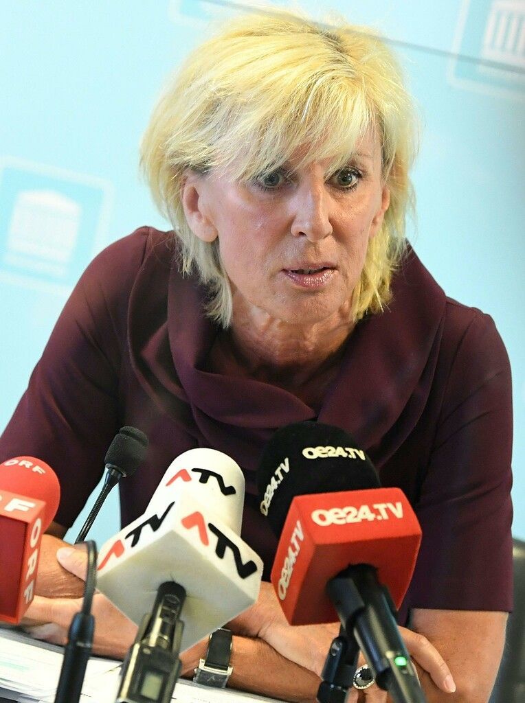 Politik in Kürze