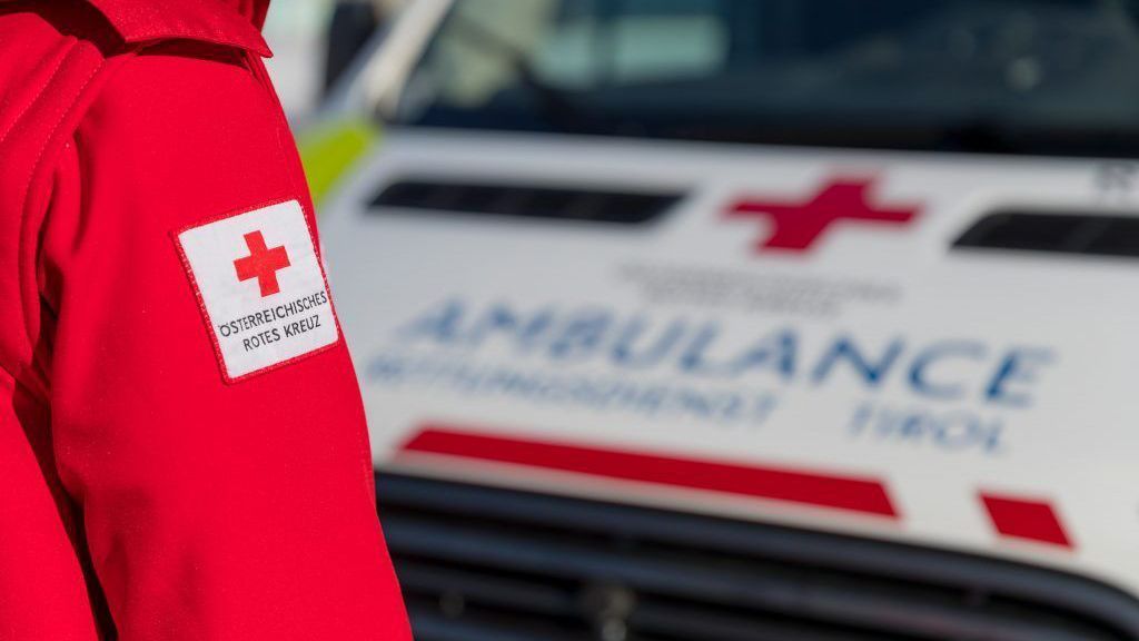 Fahrradfahrer mit über 2 Promille 40 Meter abgestürzt