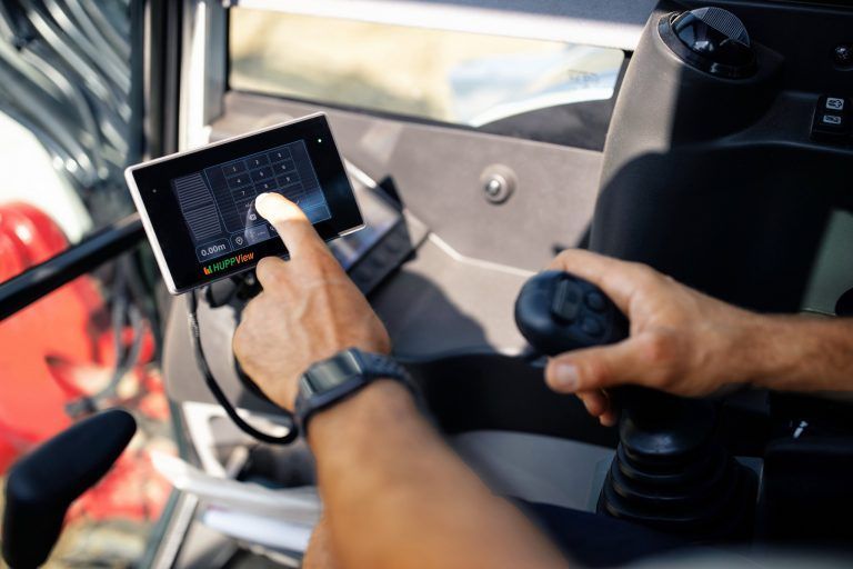 Das neue Assistenzsystem funktioniert via Touchscreen. FA/Frühmann