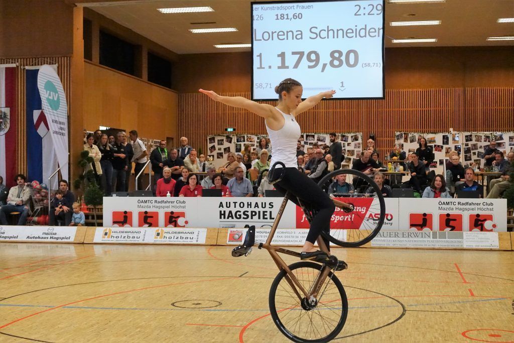 Weltmeisterschaft lockt Stars und Sternchen