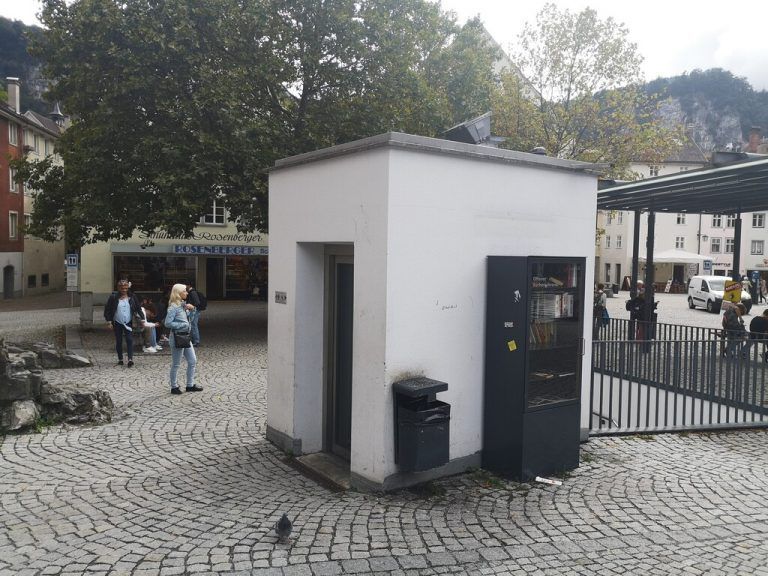 Am Montag wird der Personenlift beim Katzenturm abgebaut.<span class="copyright">Stadt</span>