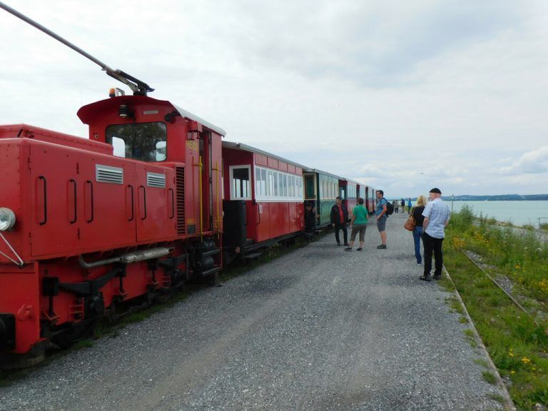Das rote Rheinbähnle fährt am kommenden Wochenende zum vorerst letzten Mal aus.mima
