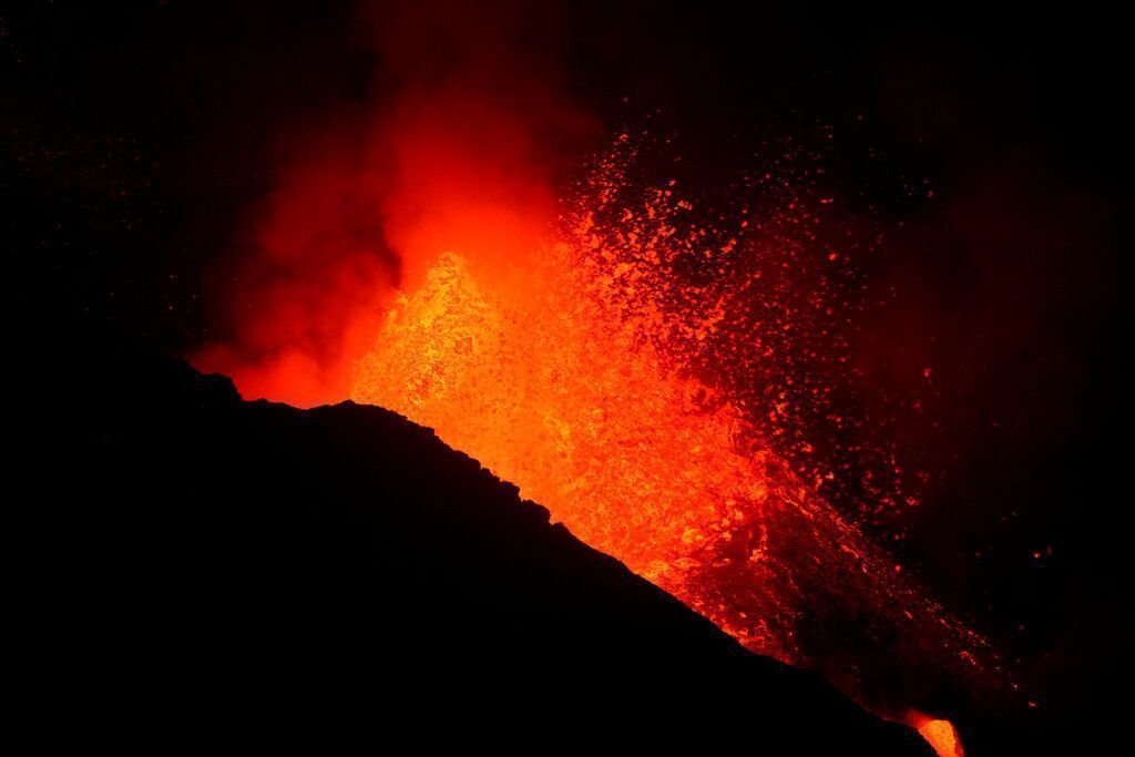 Neuer Schlot am Vulkan auf La Palma