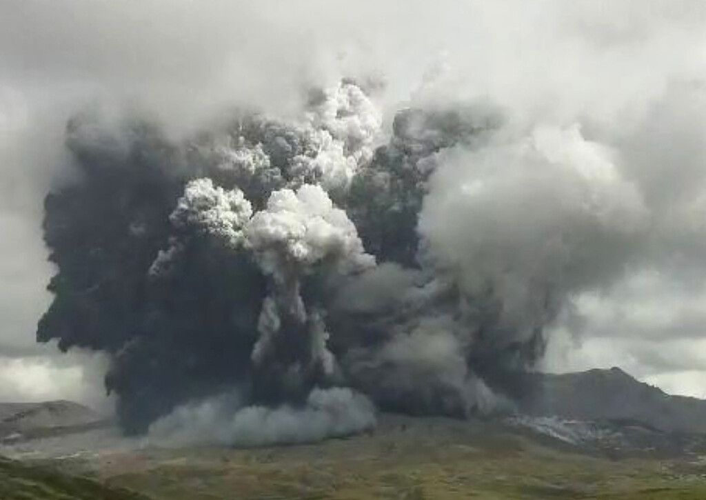 Vulkan im Süden von Japan ausgebrochen