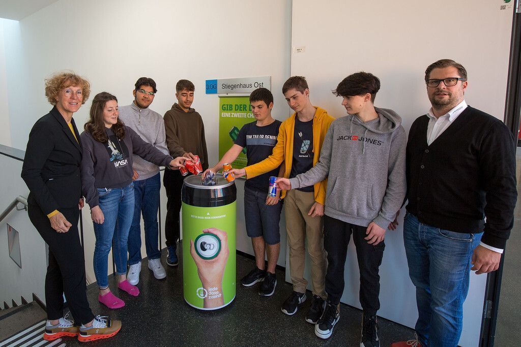 HTL Bregenz recycelt gemeinsam mit „Jede Dose zählt“