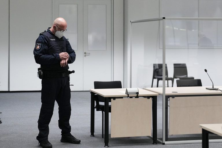 Im Gericht wartete man am Donnerstagmorgen vergeblich auf die Angeklagte. AP
