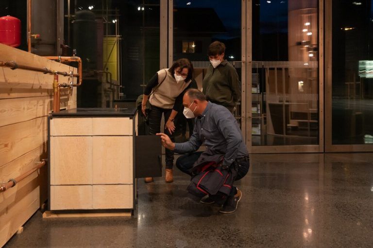 Im Werkraum konnten die Ausstellungsstücke besichtigt werden.