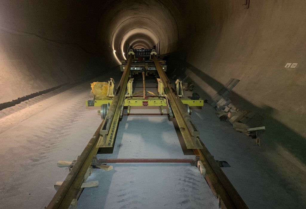 Der Koralmtunnel kommt auf Schiene