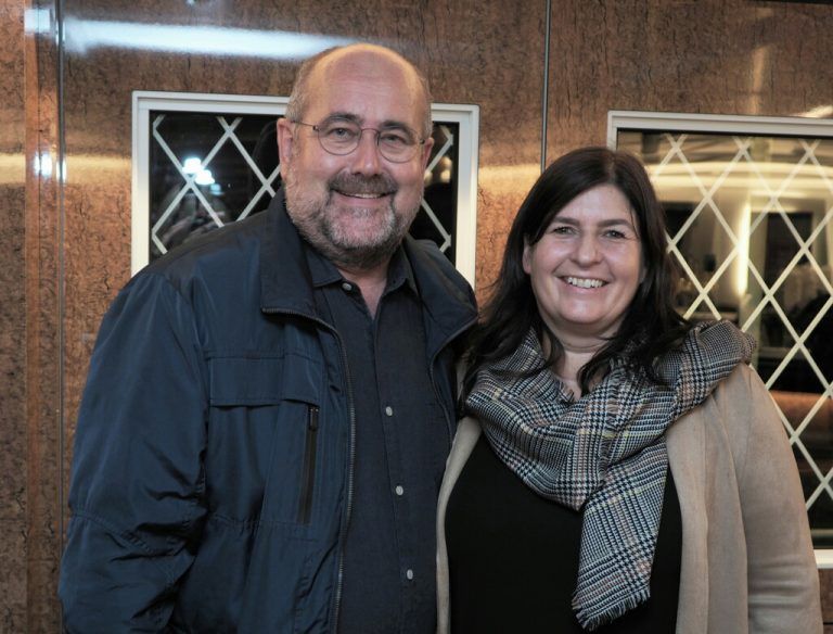 MS-Oesterreich-Geschäftsführer Bernd Hartmann mit Claudia Hartmann (Columbus-Store).