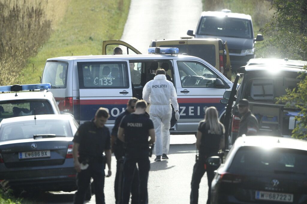Zwei Tote in Schlepperbus