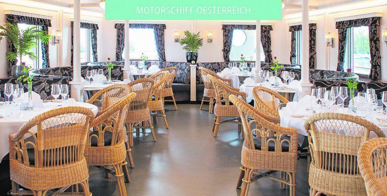 VN-Abonnenten können 2 x 2 Karten gewinnen für ein Martiniganserl-Essen an Bord der MS Oesterreich – an einem Termin nach Wahl im November.veranstalter