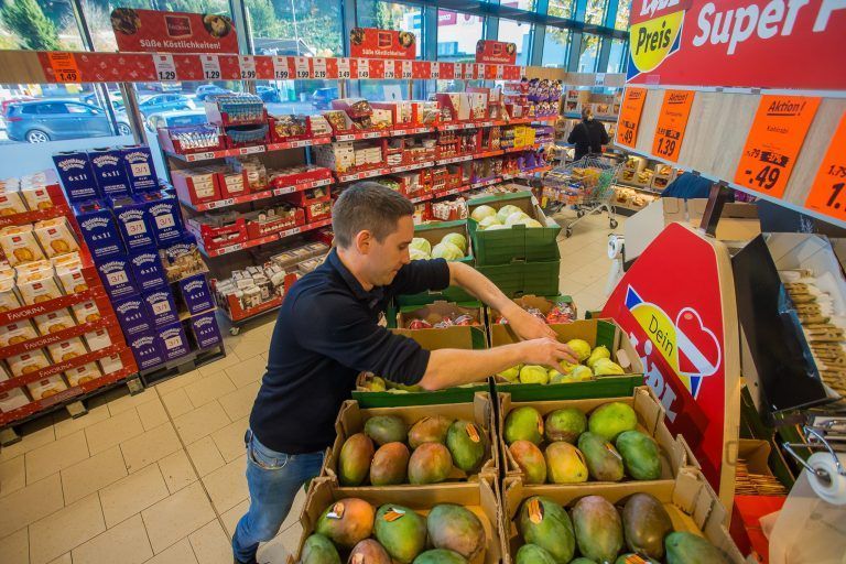 Dieser Discounter erhöht in Vorarlberg die Gehälter um 17,5 Prozent