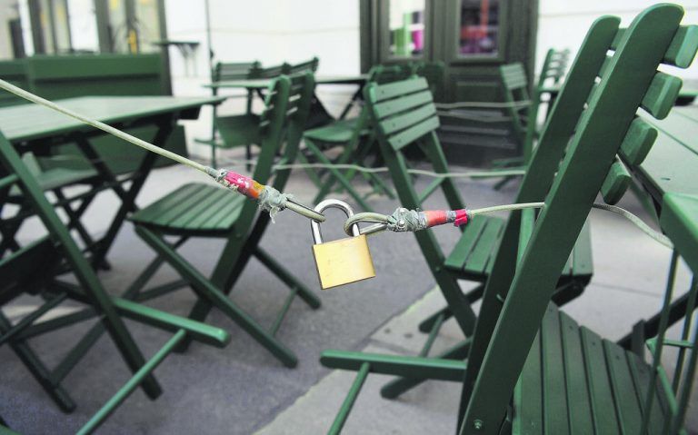 Abgesperrt und abgeriegelt: Der harte Lockdown soll die vorherrschende Coronawelle brechen.Fohringer